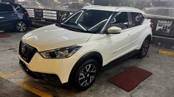 NISSAN KICKS 1.6 16V FLEXSTART S DIRECT 4P XTRONIC NISSAN KICKS 1.6 16V FLEXSTART S DIRECT 4P XTRONIC